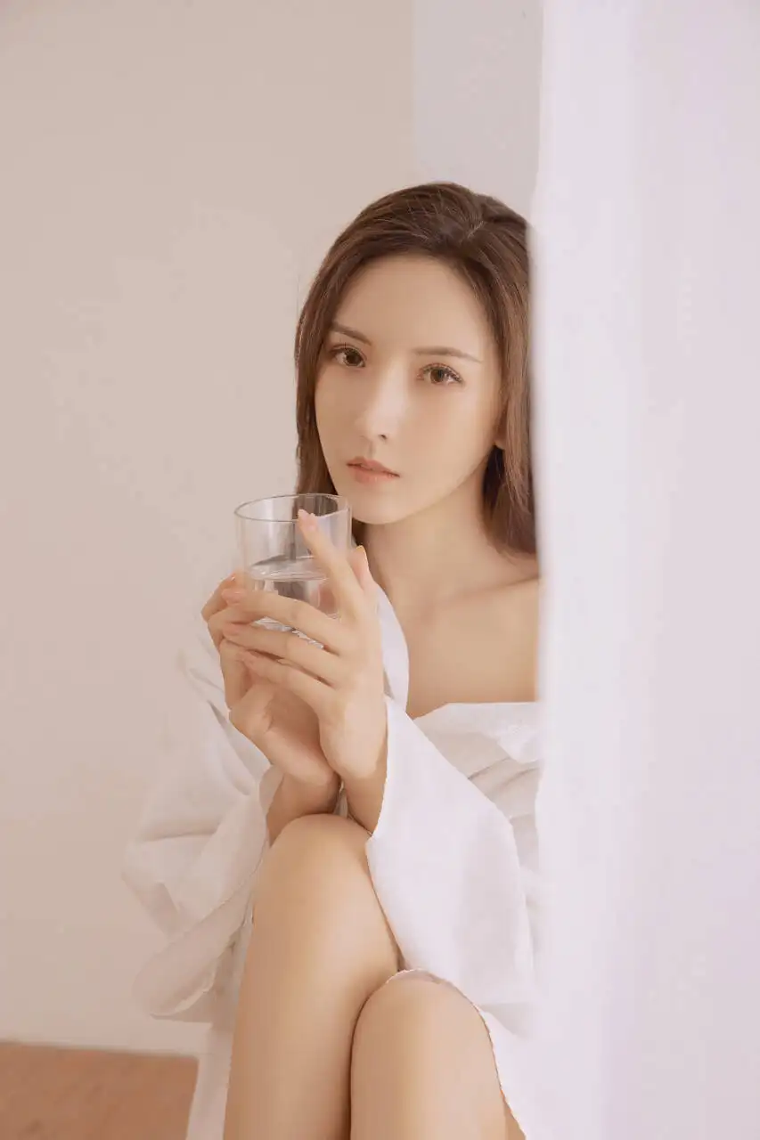 山南贵阳私人伴游幼师费费子