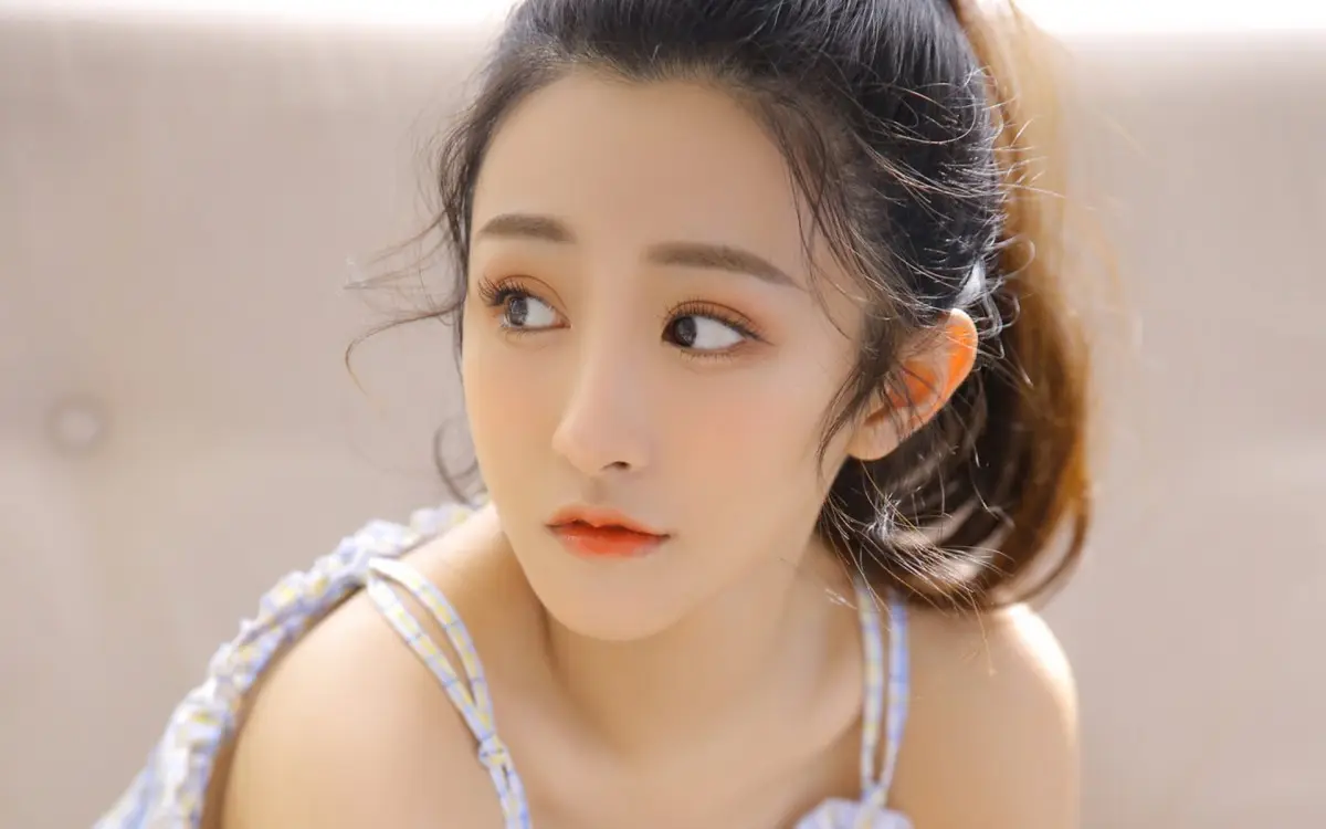 山南和上海私人伴游一起探访体验上海里弄