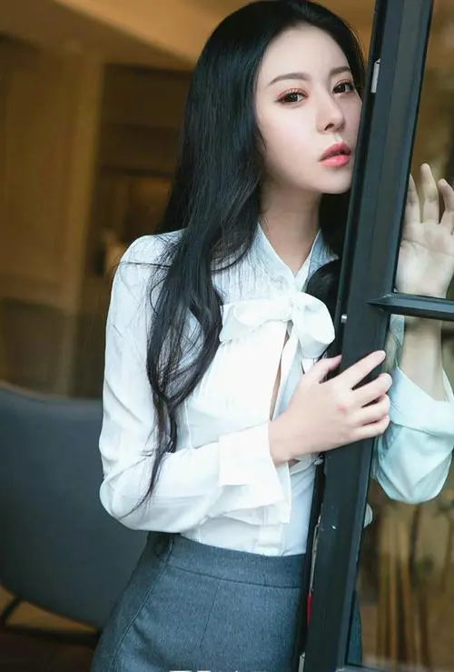 山南桂林私人伴游欢子