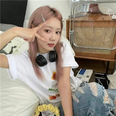 山南伴游女生左惜筠的资料