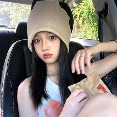 山南伴游女生丛河灵的资料